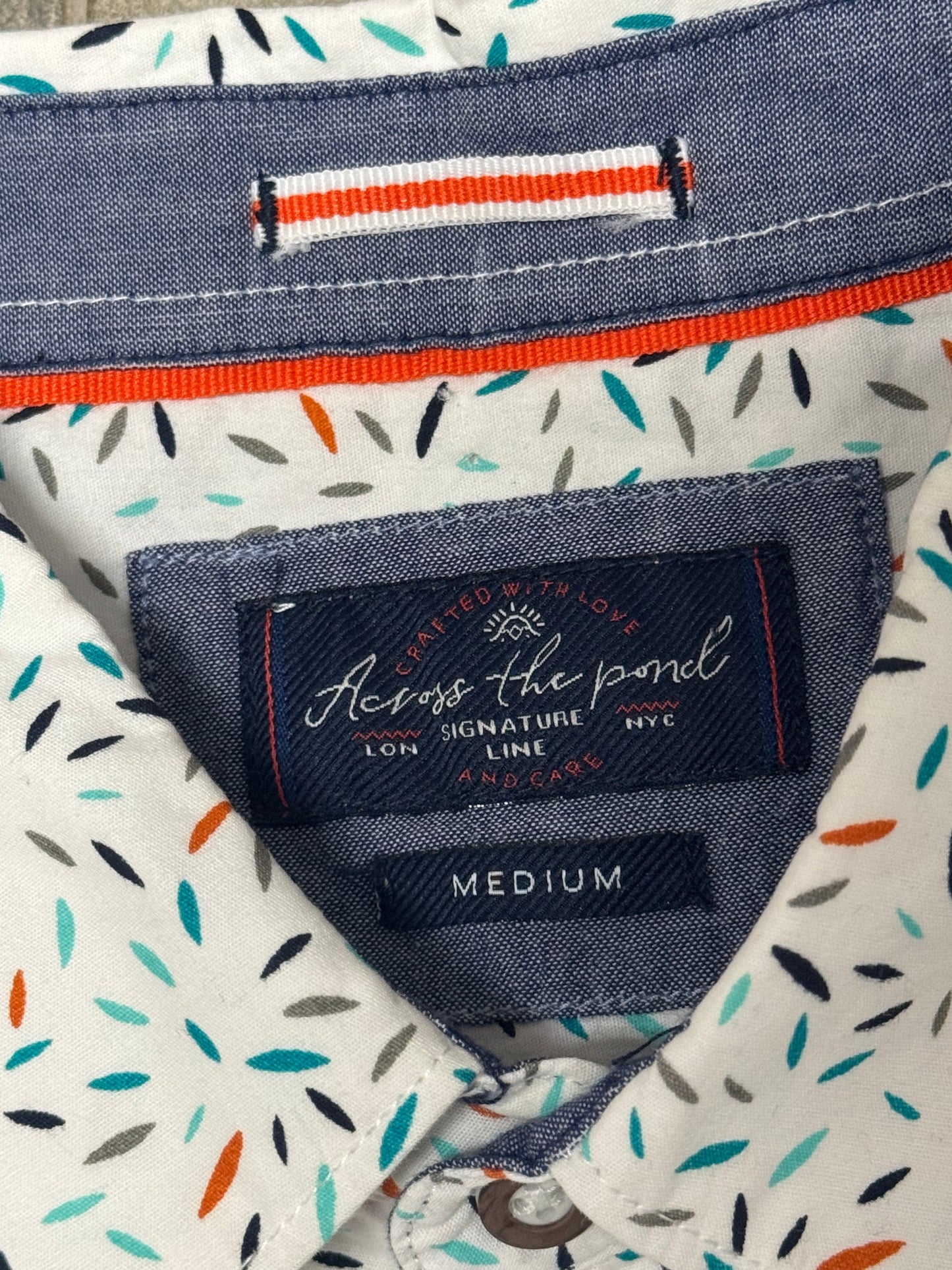 NWT Men’s Across Pond Signature Line Medium White Multicolor Print Button Shirt