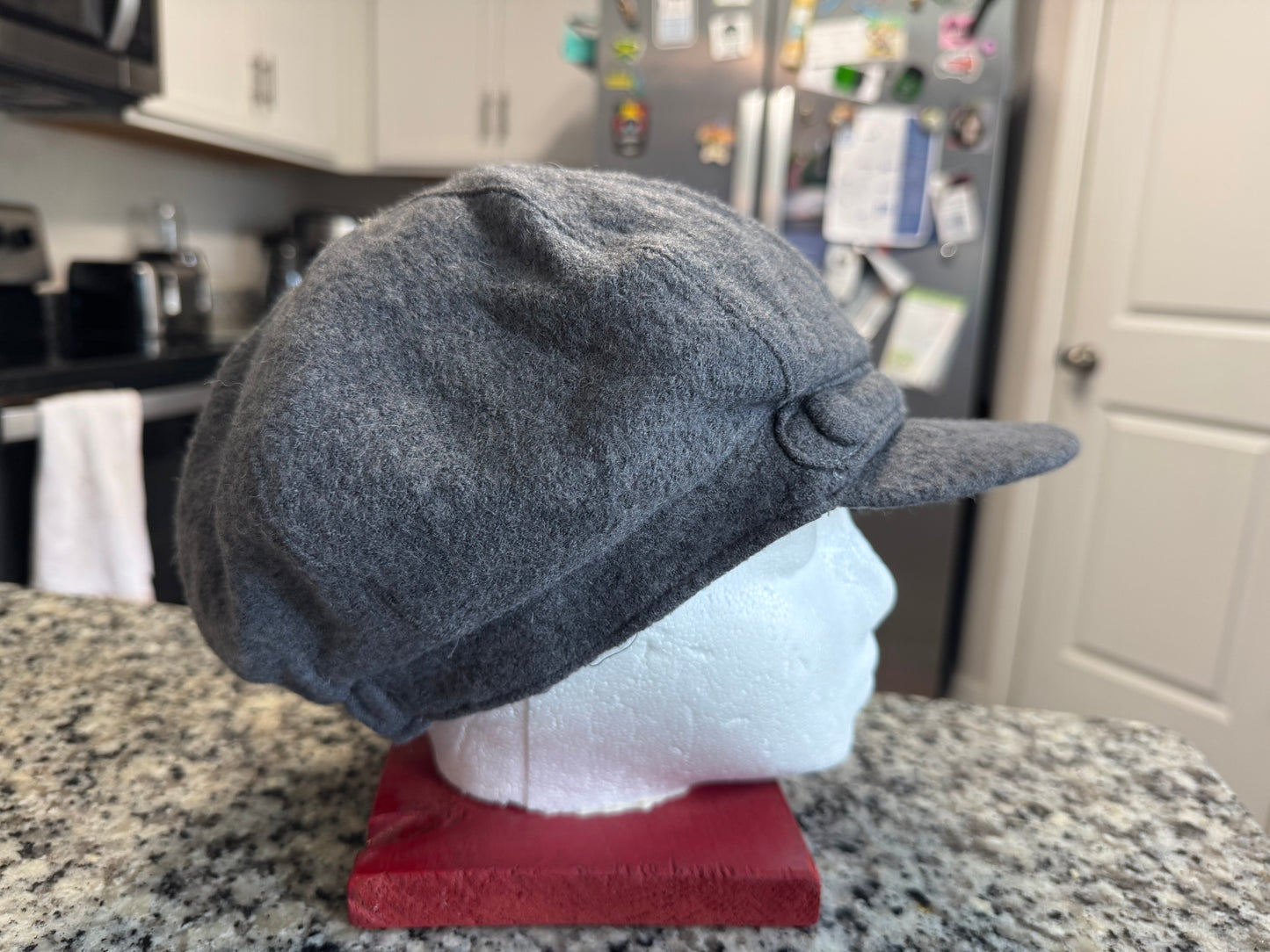 Nine West Men’s Gray Wool Blend Newsboy Cabbie CapHat ClassicStyle HipHop Hippie