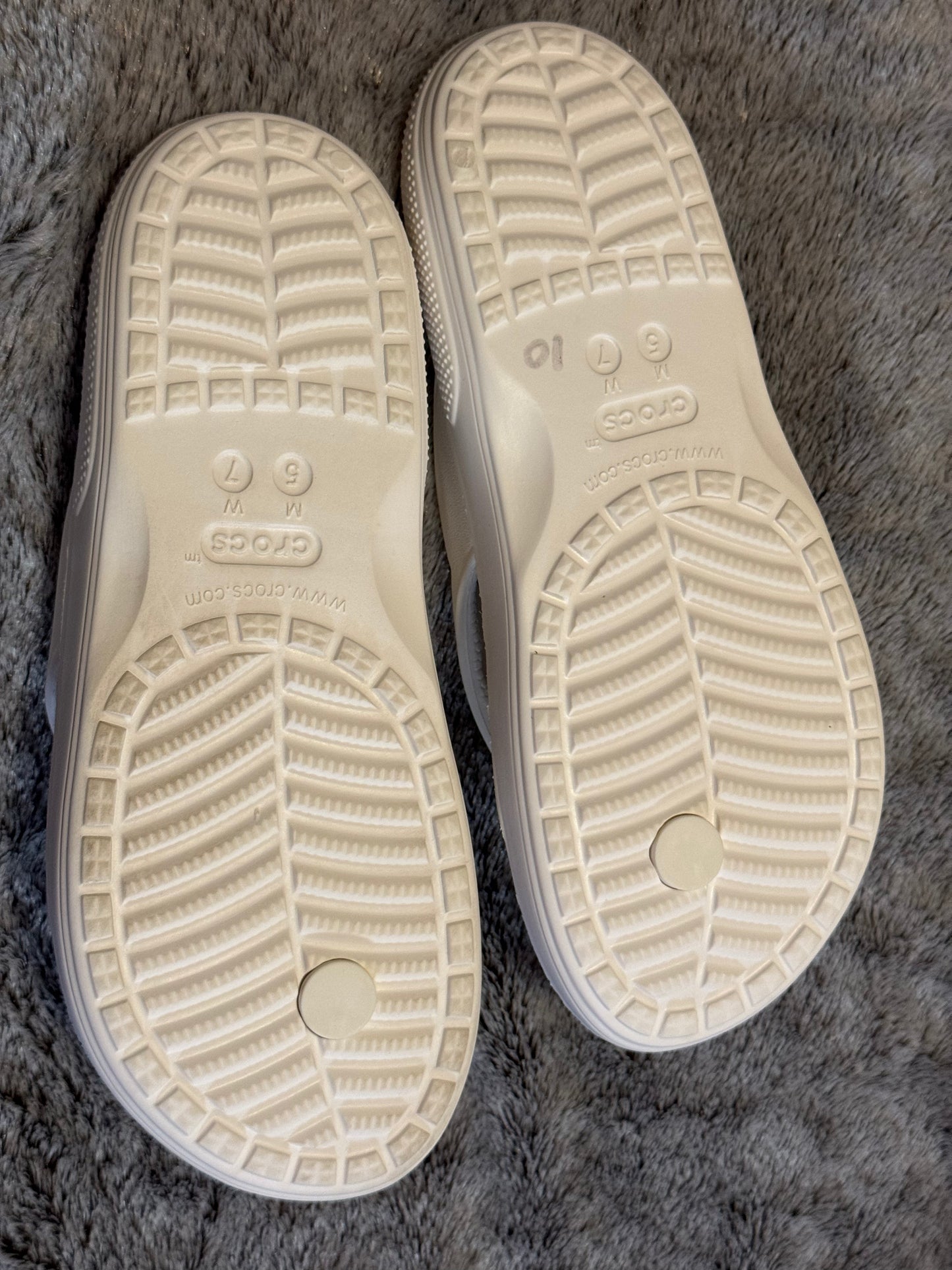 Sandals -Crocs W-7;M-7 (white)